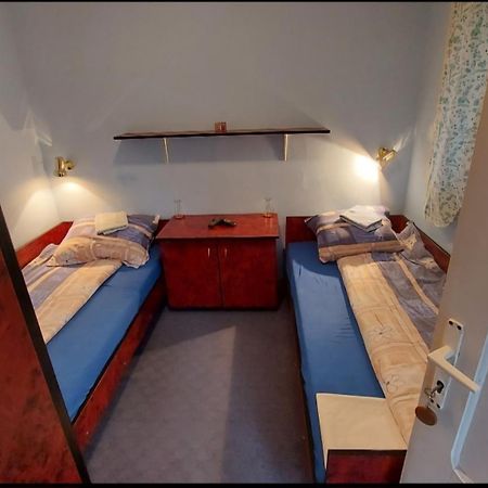 Domacinstvo Jolovic Hotel Кралево Екстериор снимка