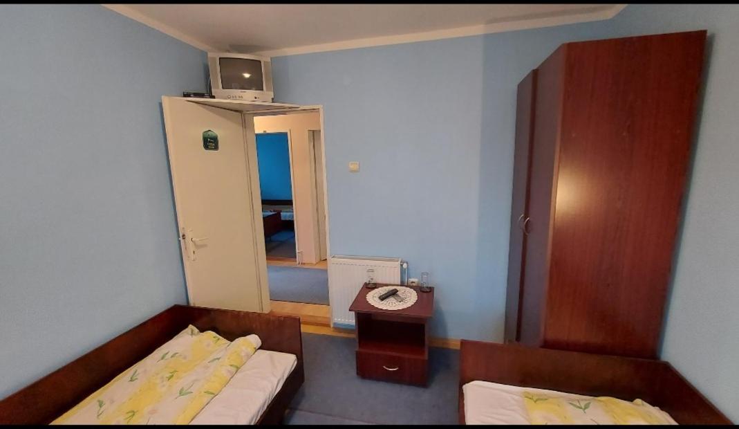 Domacinstvo Jolovic Hotel Кралево Екстериор снимка