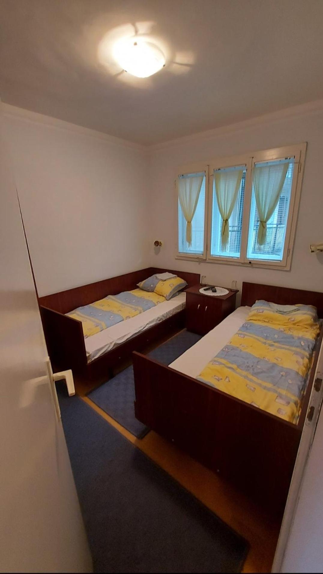 Domacinstvo Jolovic Hotel Кралево Екстериор снимка